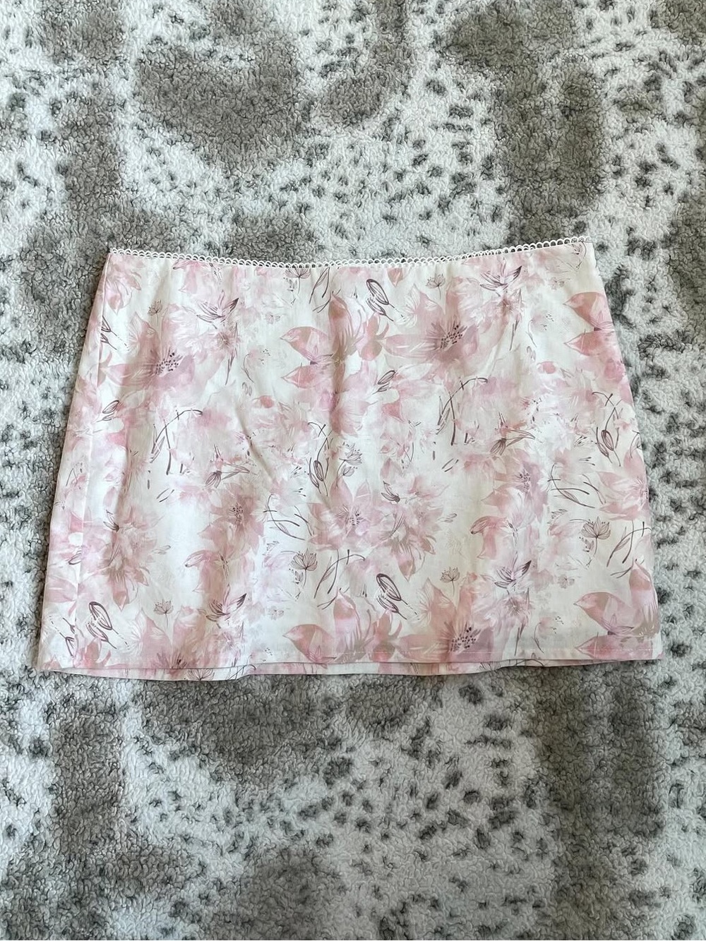 Princess Polly Gemelli Mini Skirt in Floral - Picture 2 of 3